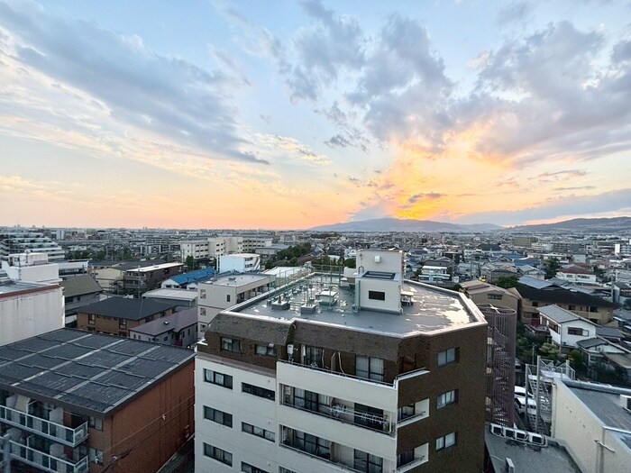 物件内観写真22　(室内からの展望)