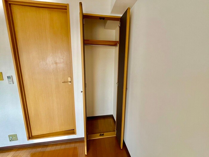 物件内観写真15　(収納)