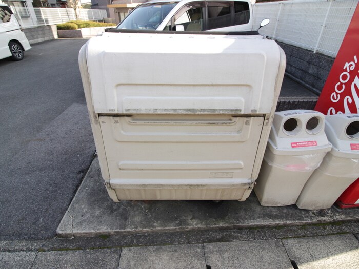 物件外観写真4　(建物設備)