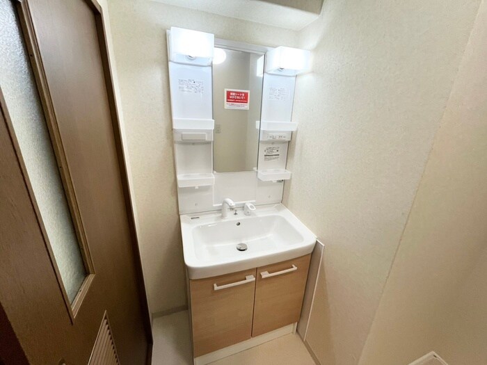 物件内観写真11　(洗面)