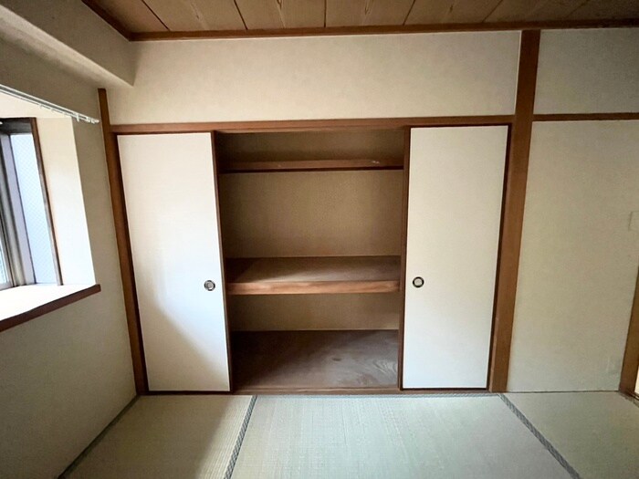 物件内観写真13　(収納)