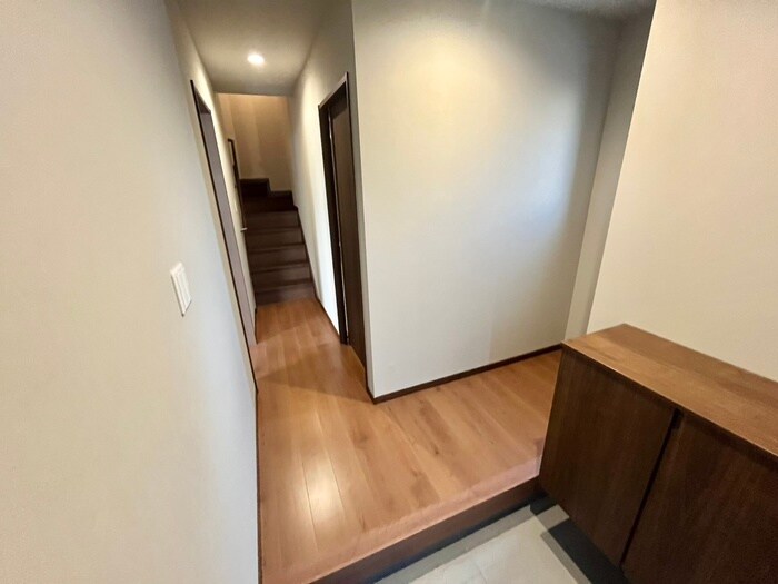 物件内観写真17　(廊下)