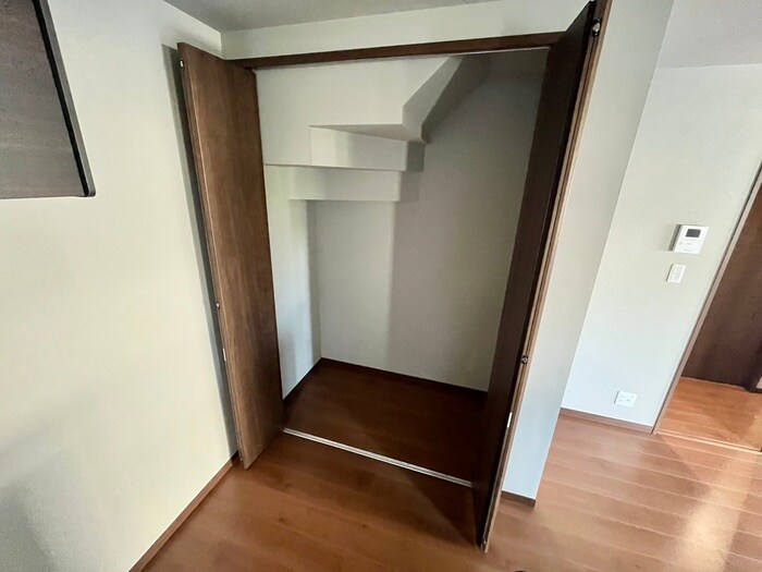 物件内観写真18　(収納)