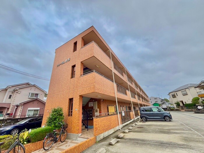 物件外観写真1　(外観写真)