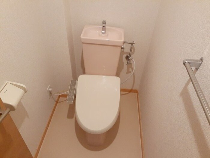 物件内観写真12　(トイレ)