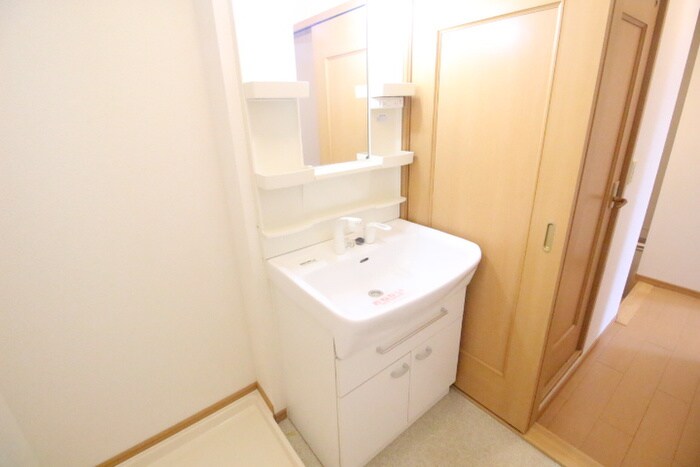 物件内観写真12　(洗面)