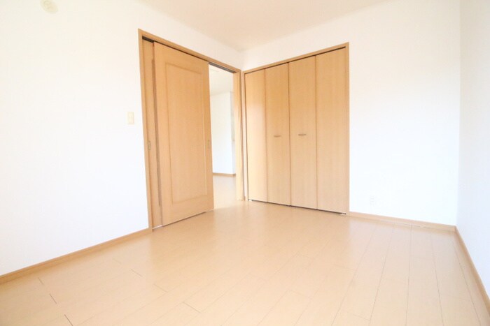 物件内観写真15　(居室)