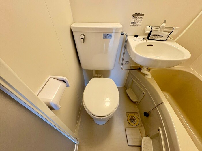 物件内観写真14　(トイレ)