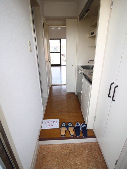 物件内観写真21　(玄関)