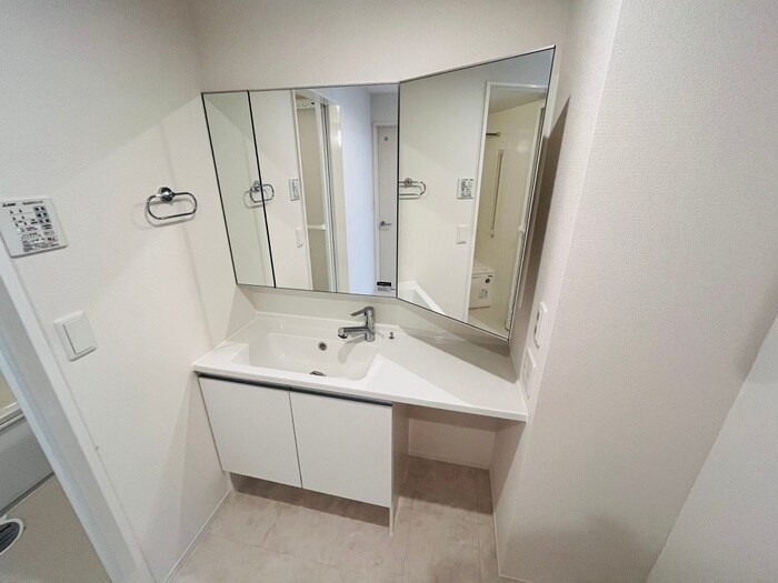 物件内観写真11　(洗面)