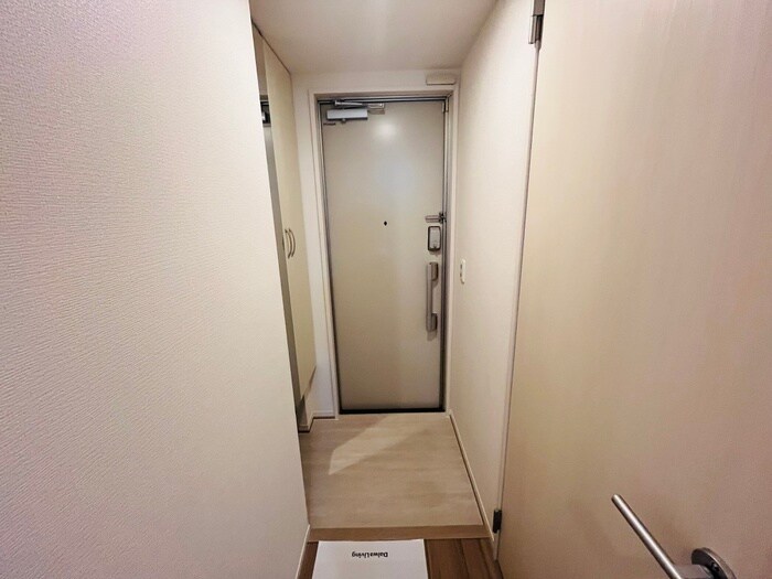 物件内観写真15　(玄関)