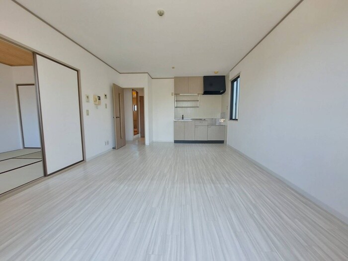 物件内観写真7　(居室)