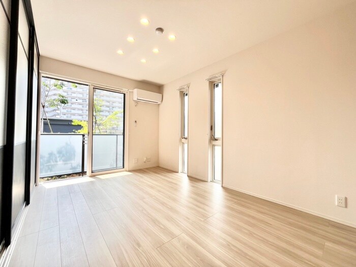 物件内観写真11　(居室)