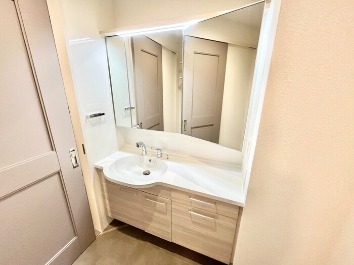 物件内観写真11　(洗面)