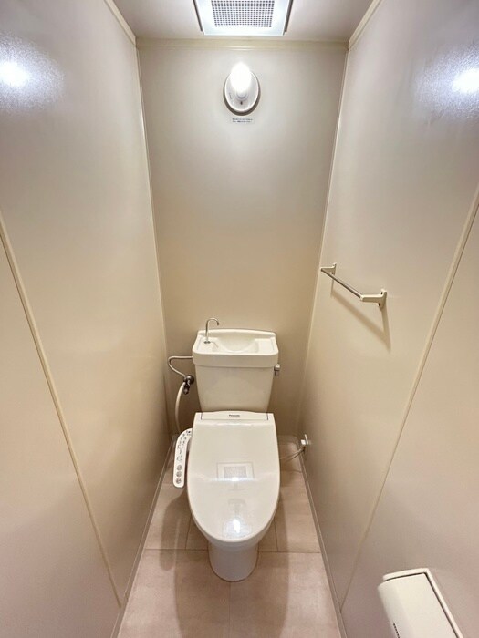 物件内観写真14　(トイレ)