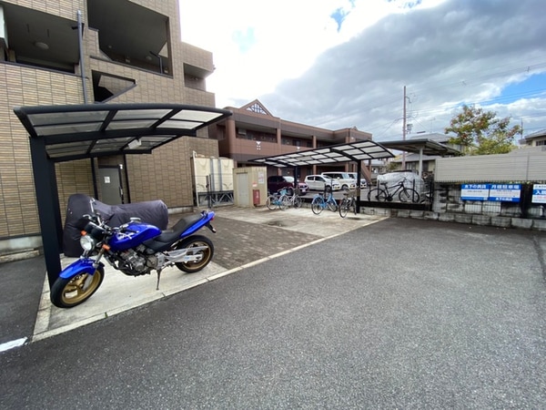 駐輪場