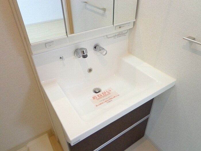 物件内観写真9　(洗面)