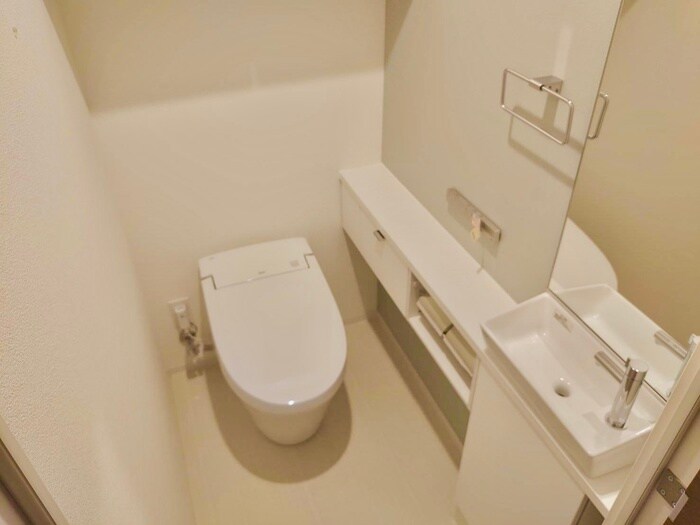 物件内観写真11　(トイレ)