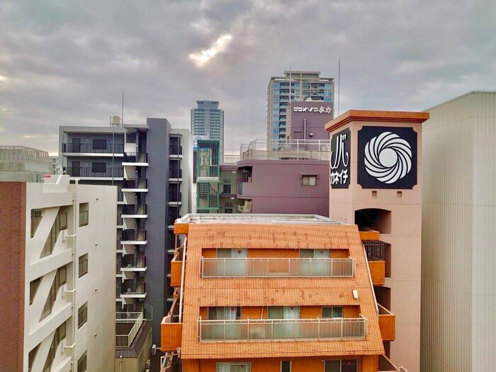 物件内観写真22　(室内からの展望)