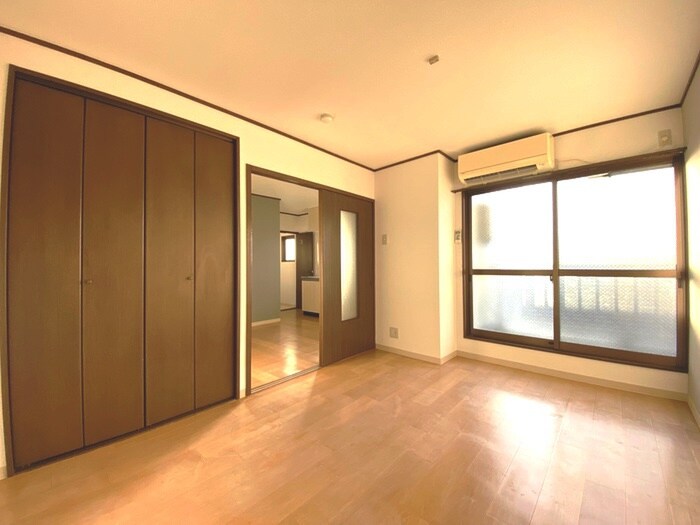 物件内観写真7　(居室)