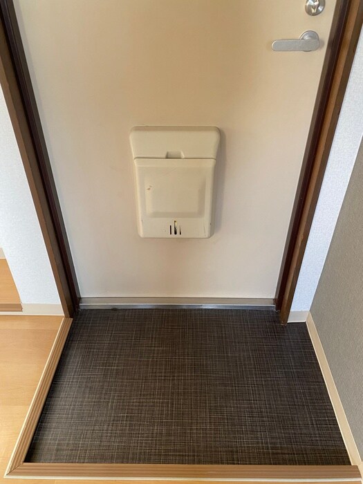 物件内観写真22　(玄関)