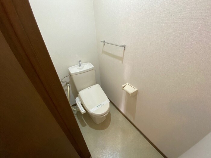 物件内観写真12　(トイレ)