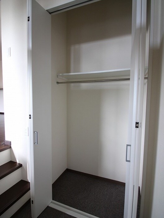 物件内観写真10　(収納)