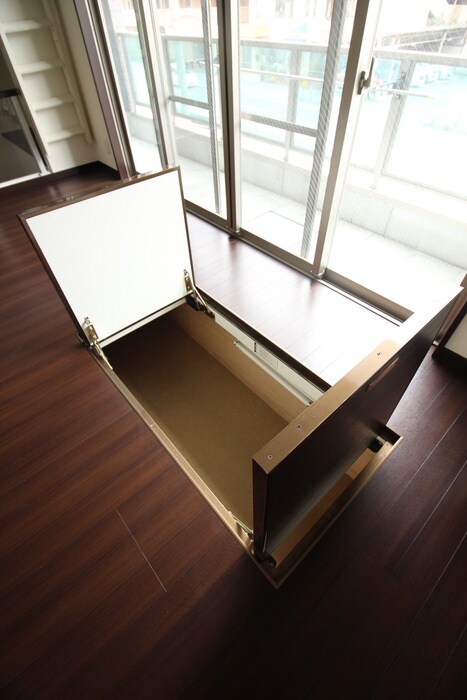 物件内観写真18　(収納)