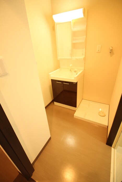 物件内観写真21　(洗濯機置場)