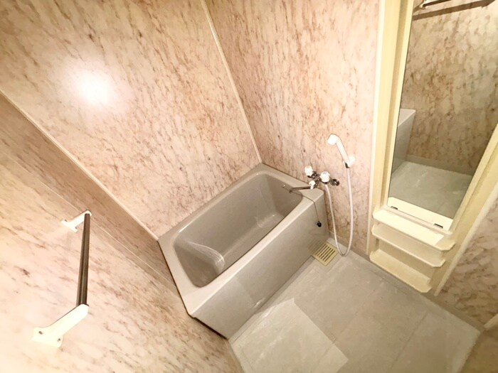 物件内観写真12　(バス／シャワールーム等)