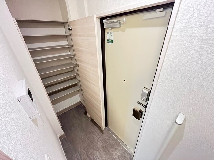 物件内観写真17　(靴箱)