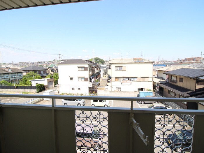 物件内観写真22　(室内からの展望)