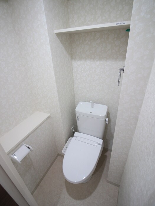 物件内観写真8　(トイレ)