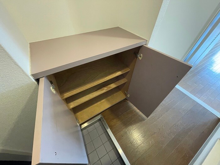 物件内観写真15　(靴箱)