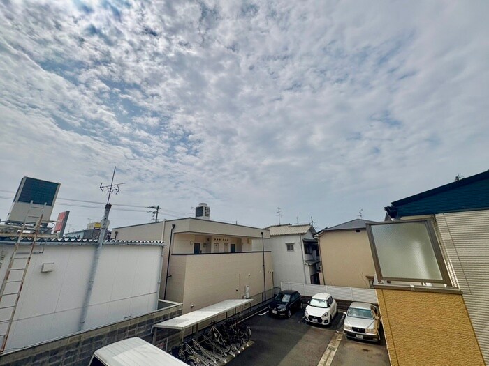 物件内観写真22　(室内からの展望)