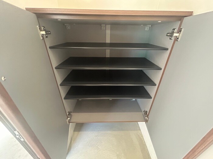 物件内観写真8　(靴箱)