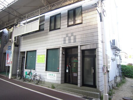 巻幡打出駅前ビル外観写真