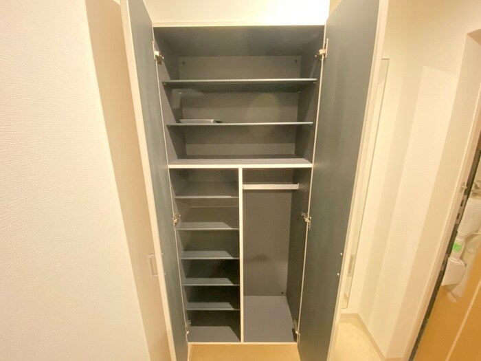 物件内観写真18　(靴箱)