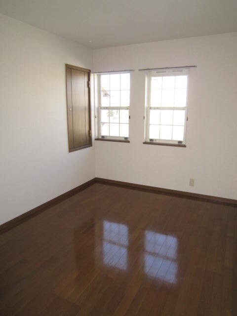 物件内観写真13　(居室)