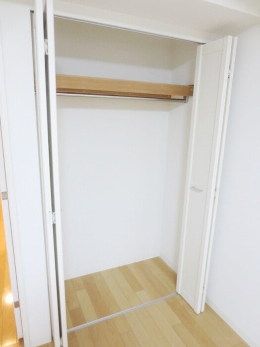 物件内観写真13　(収納)