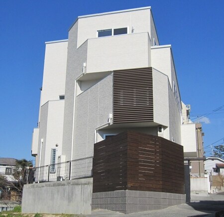 松園町デザイナーズ　一戸建外観写真