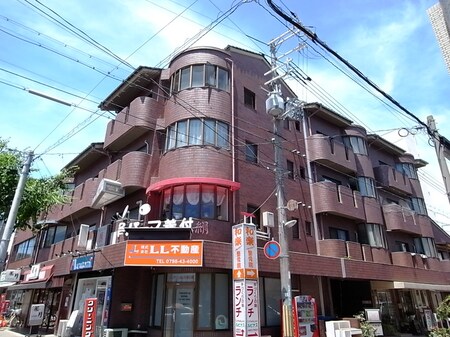 シャルマン五番館外観写真