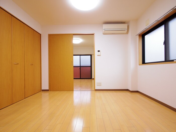 物件内観写真7　(居室)