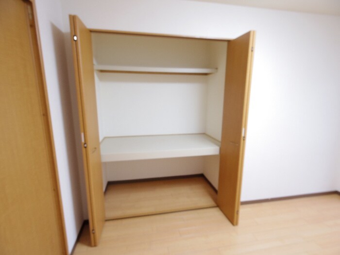 物件内観写真16　(収納)