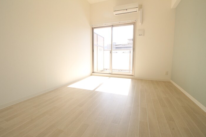 物件内観写真13　(居室)