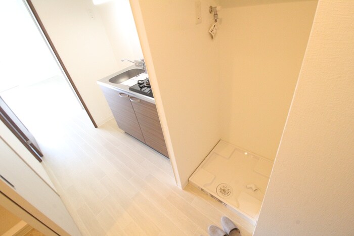 物件内観写真17　(洗濯機置場)