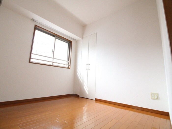 物件内観写真9　(居室)