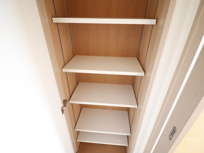 物件内観写真13　(靴箱)