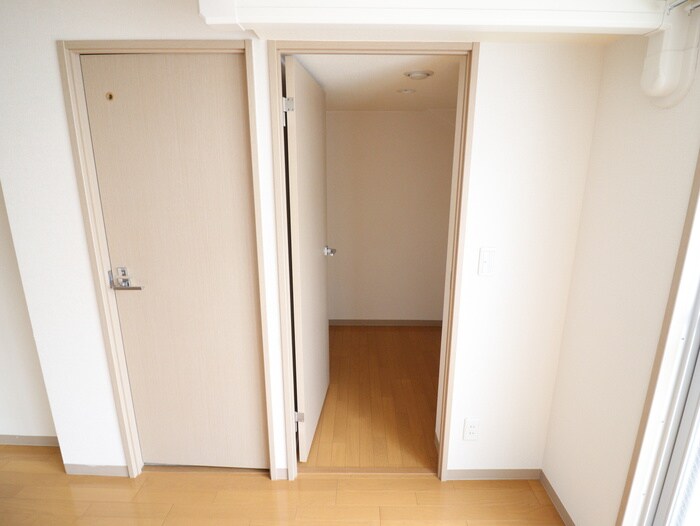 物件内観写真16　(収納)