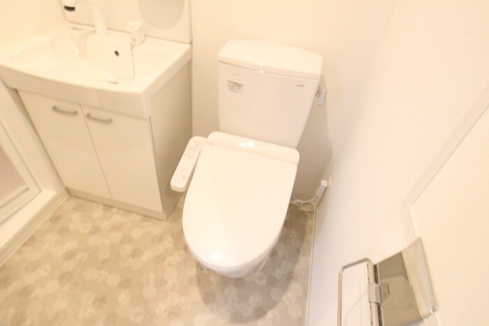 物件内観写真11　(トイレ)